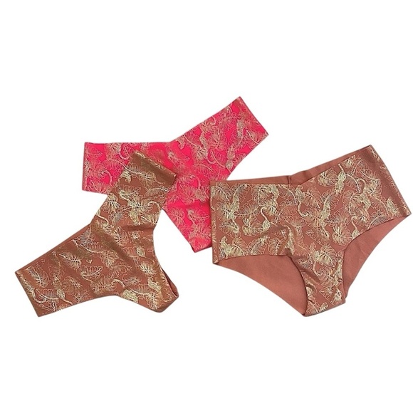Victoria’s Secret No Show Hip-hugger Thong Panties 3 Piece Set Size M Medium - Picture 1 of 11
